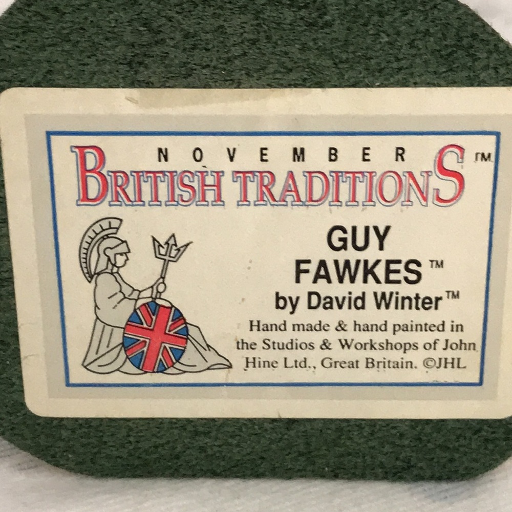 Guy Fawkes by David Winter Cottage - Picture 13 of 14